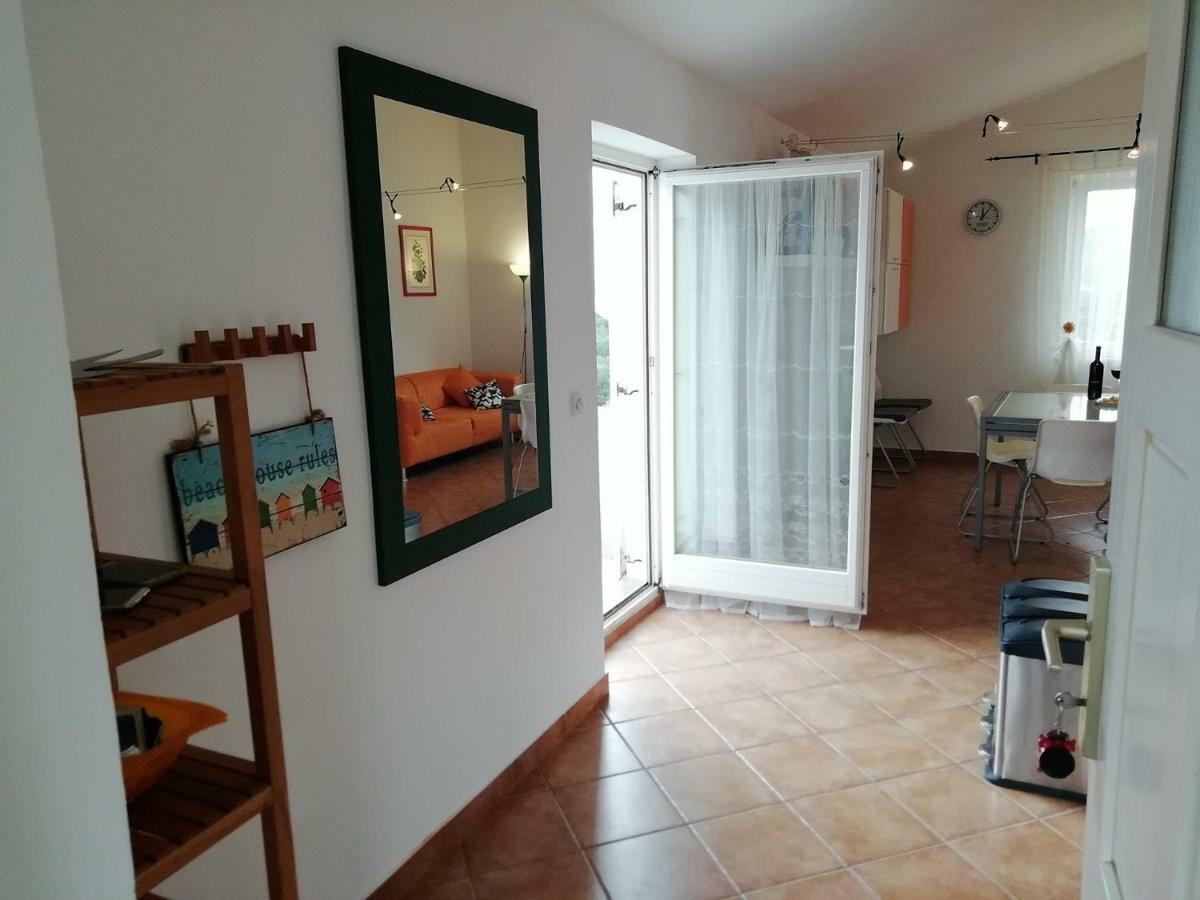 Sunny Blue Apartament Нерезине Екстер'єр фото